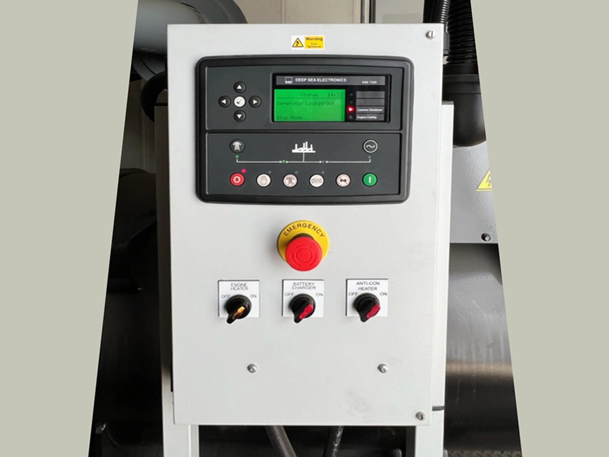 Used Perkins 880kVA 704kW Diesel Generator XP8509