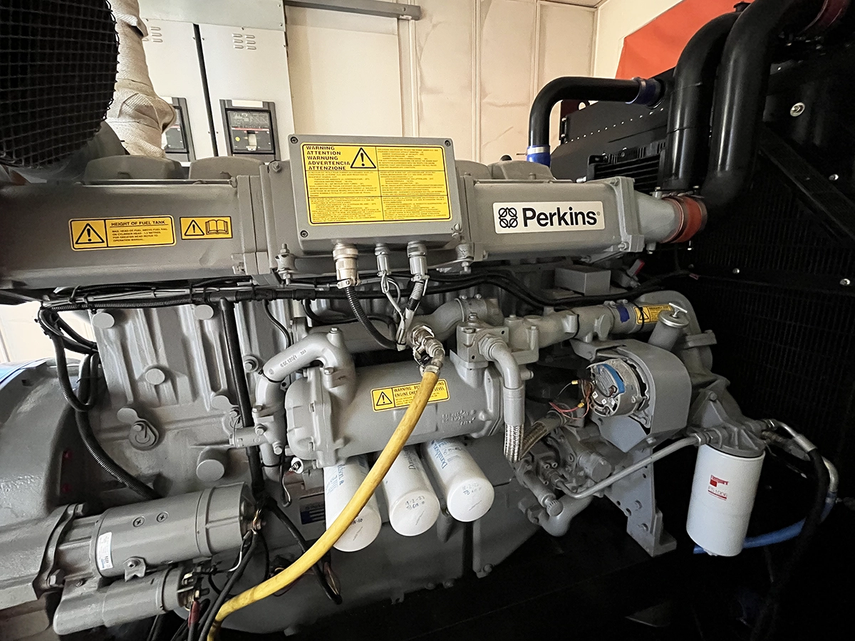 Used Perkins 880kVA 704kW Diesel Generator XP8509