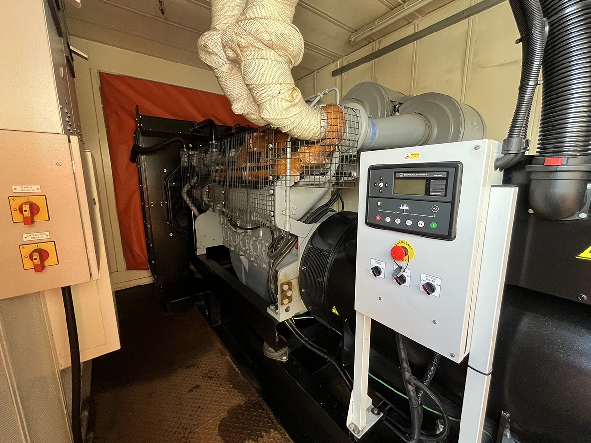 Used Perkins 880kVA 704kW Diesel Generator XP8509