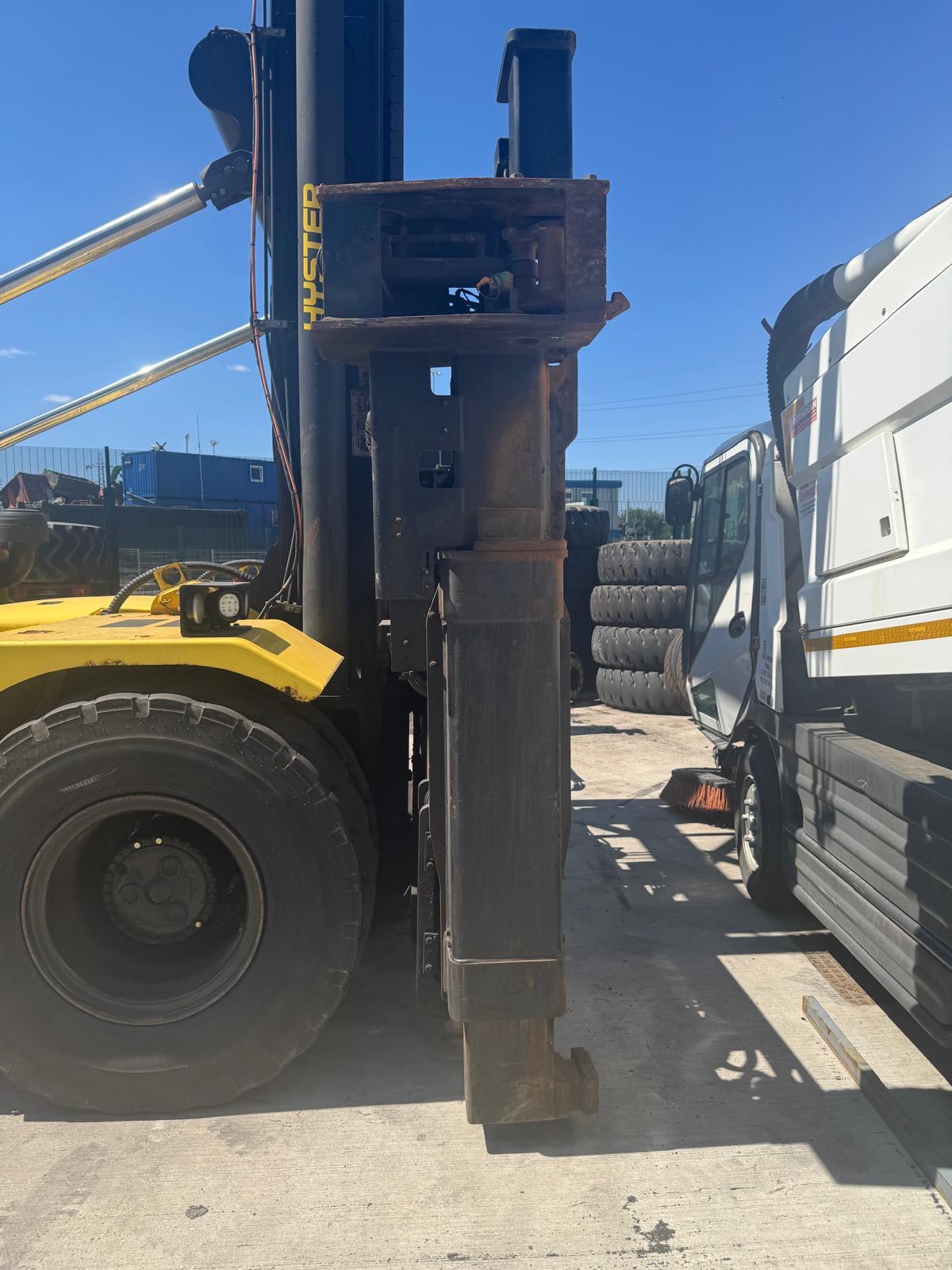 Used Hyster H11XM Container Handler