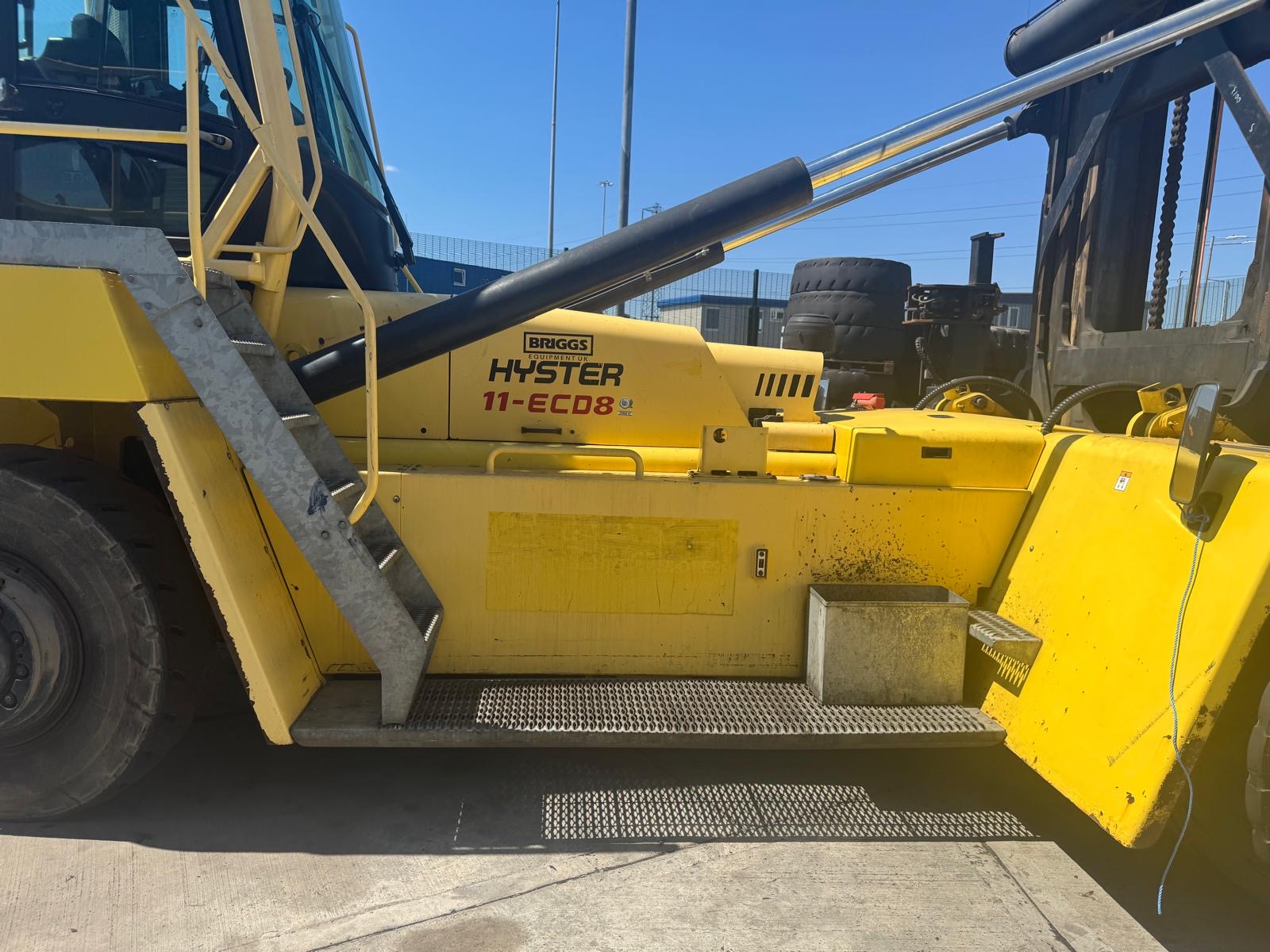 Used Hyster H11XM Container Handler