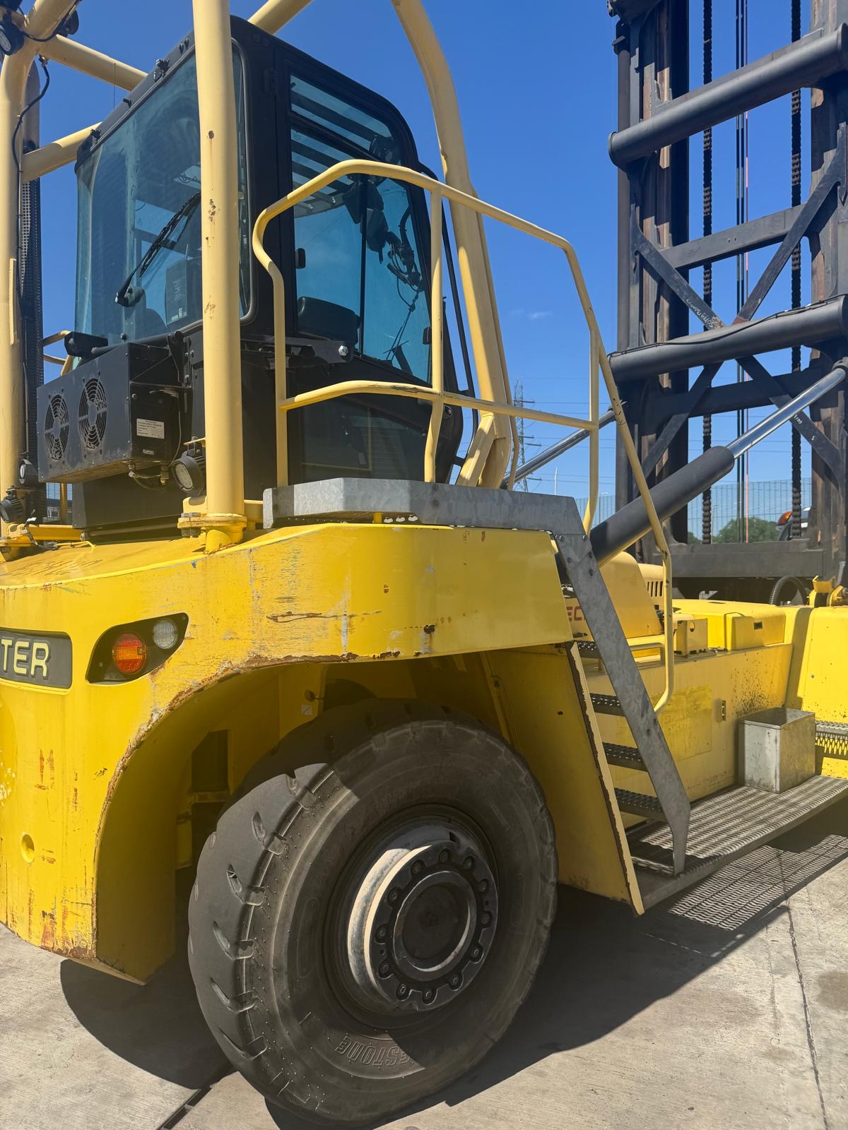 Used Hyster H11XM Container Handler