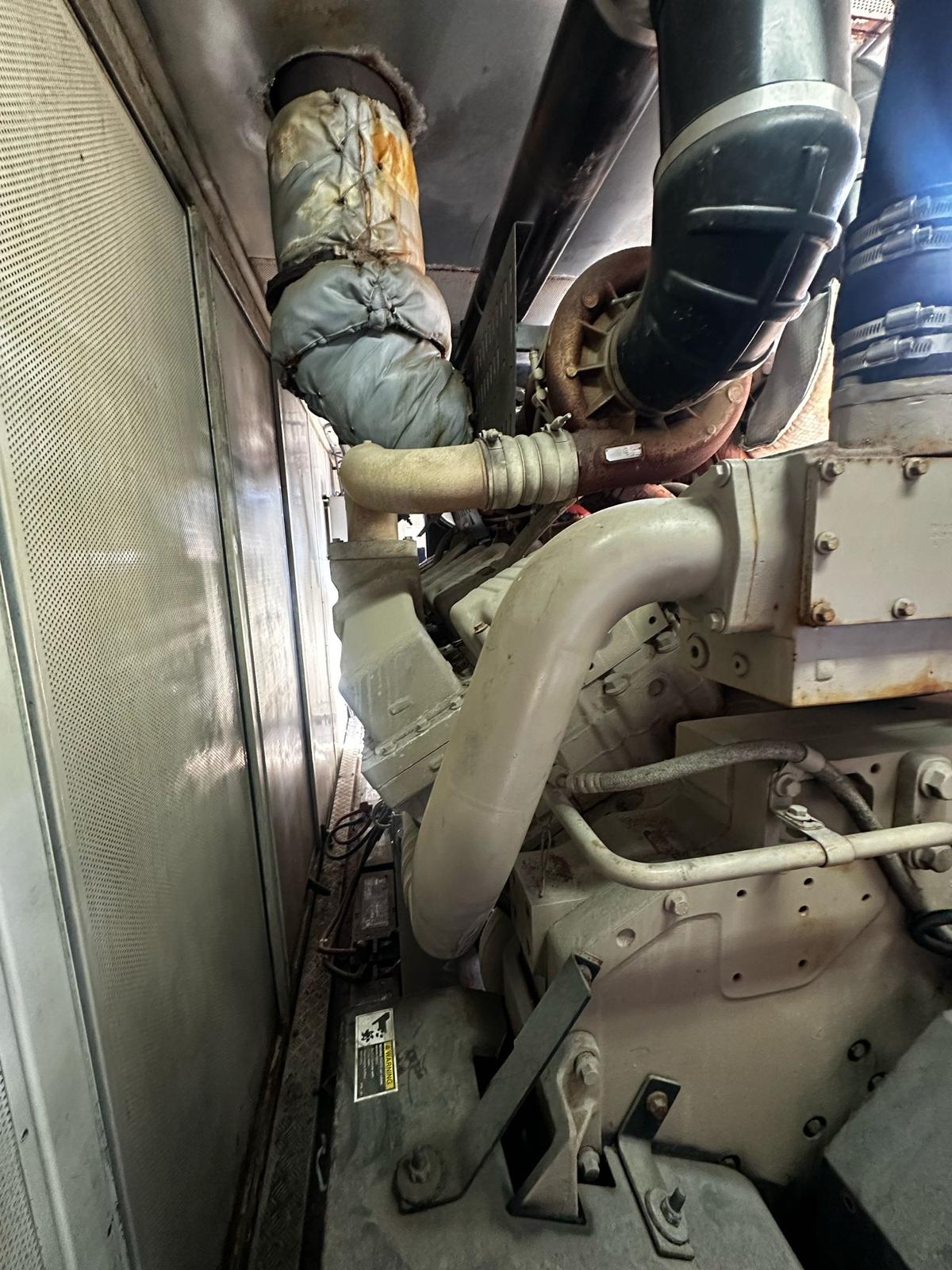 Used AKSA Cummins 2250kVA 1800kW Diesel Generator XP22509