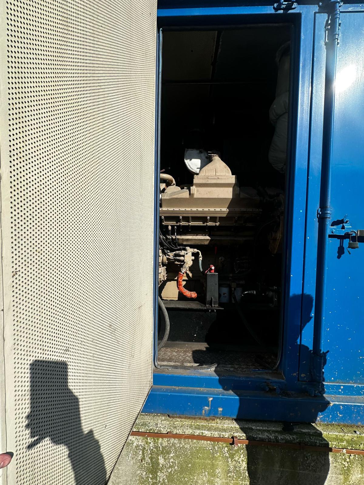 Used AKSA Cummins 2250kVA 1800kW Diesel Generator XP22509