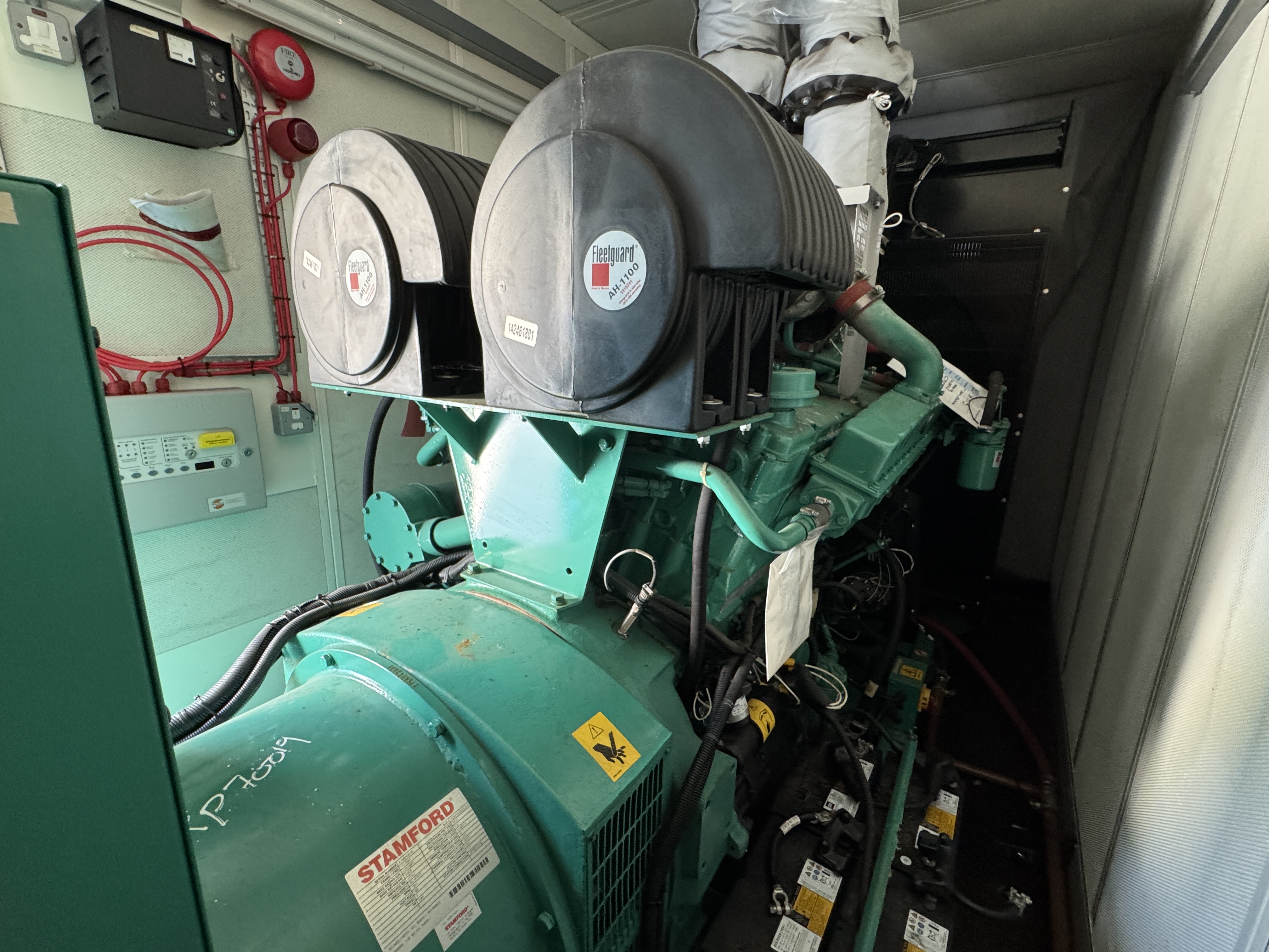 Used Cummins 706kVA 565kW Diesel Generator XP70019