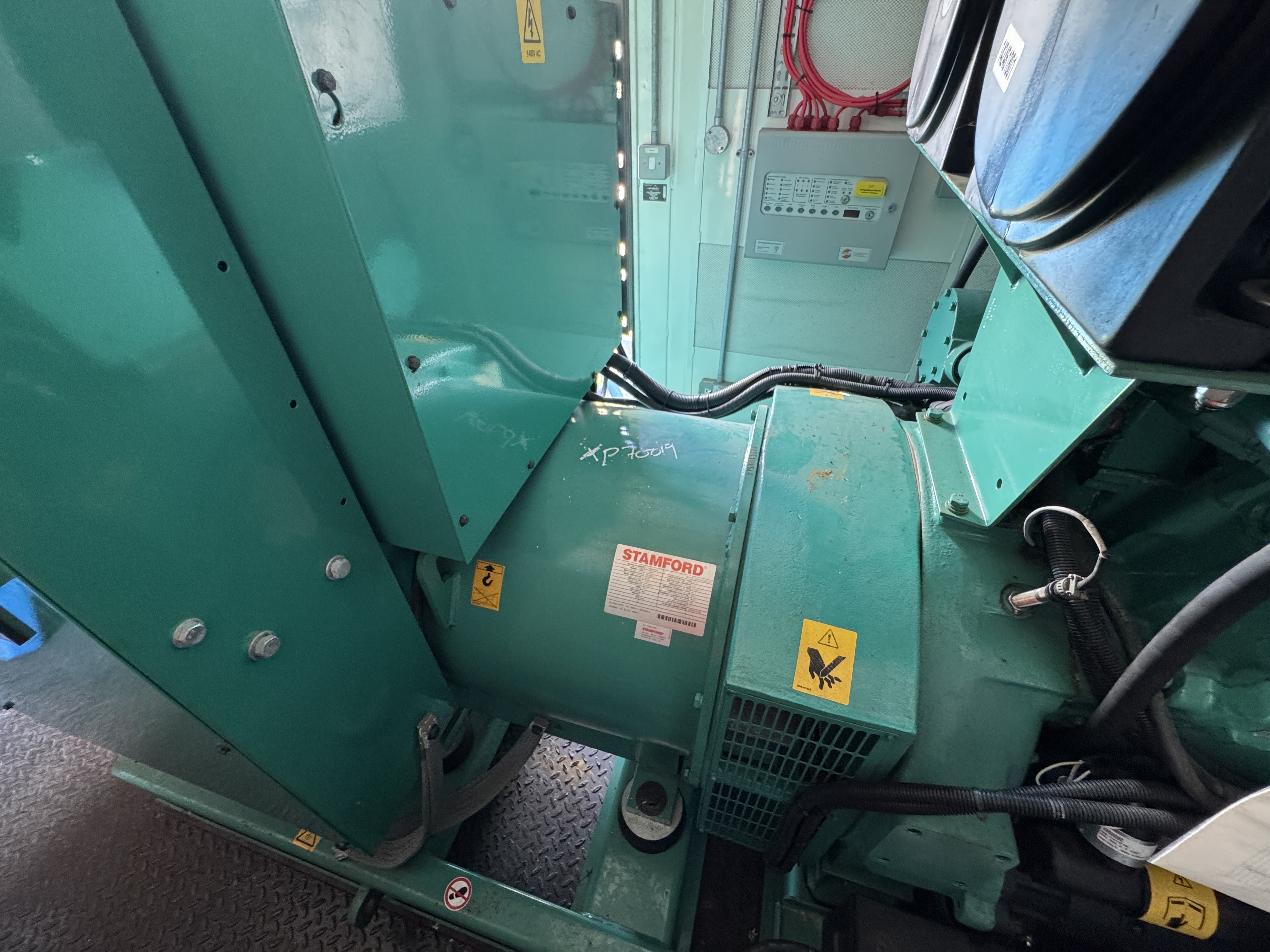 Used Cummins 706kVA 565kW Diesel Generator XP70019