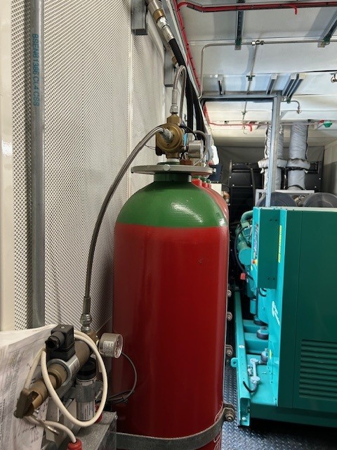 Used Cummins 706kVA 565kW Diesel Generator XP70019