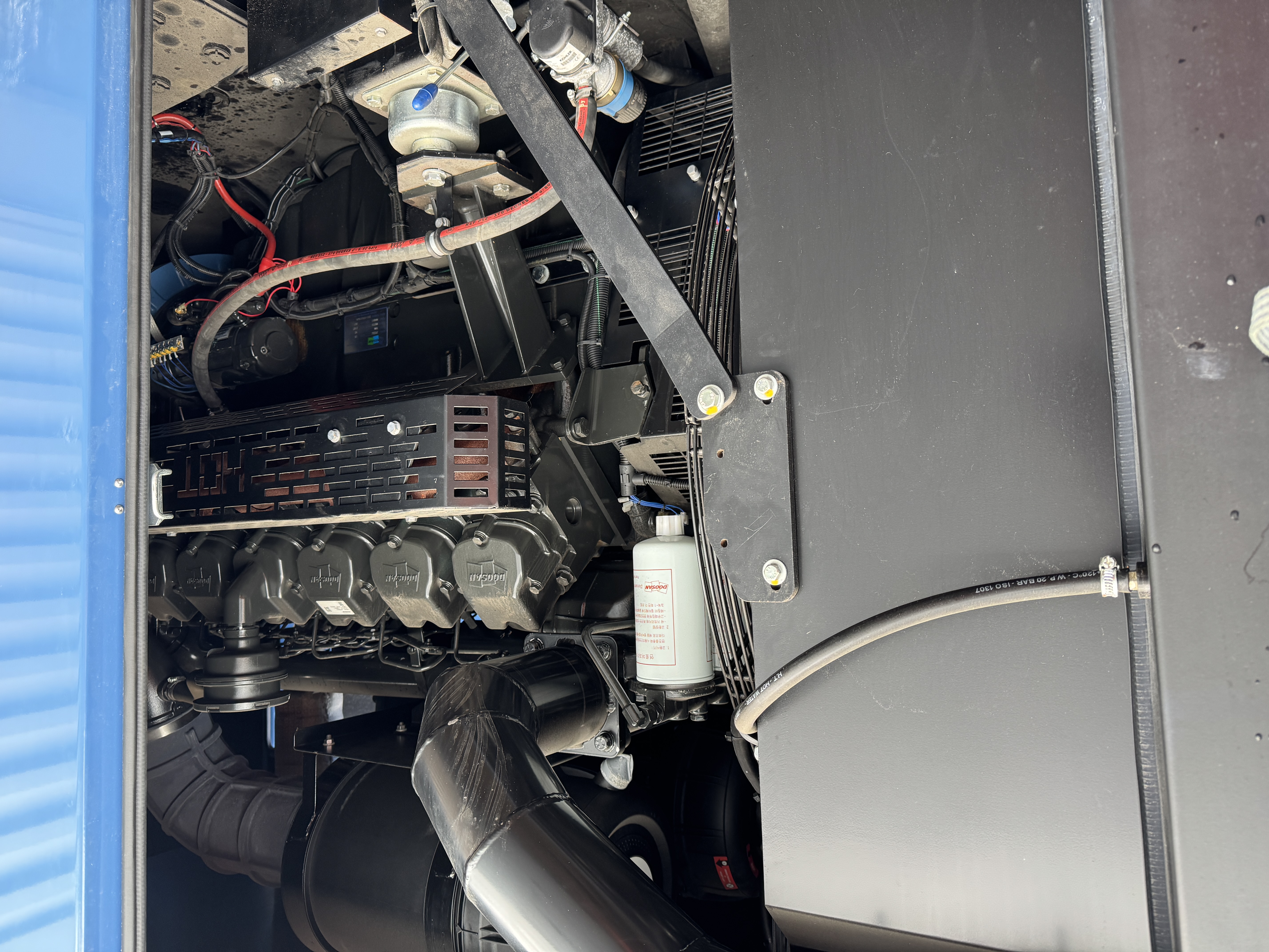 Used 2022 SDMO 825 kVA 660 kW Diesel Generator XSP80040 for sale