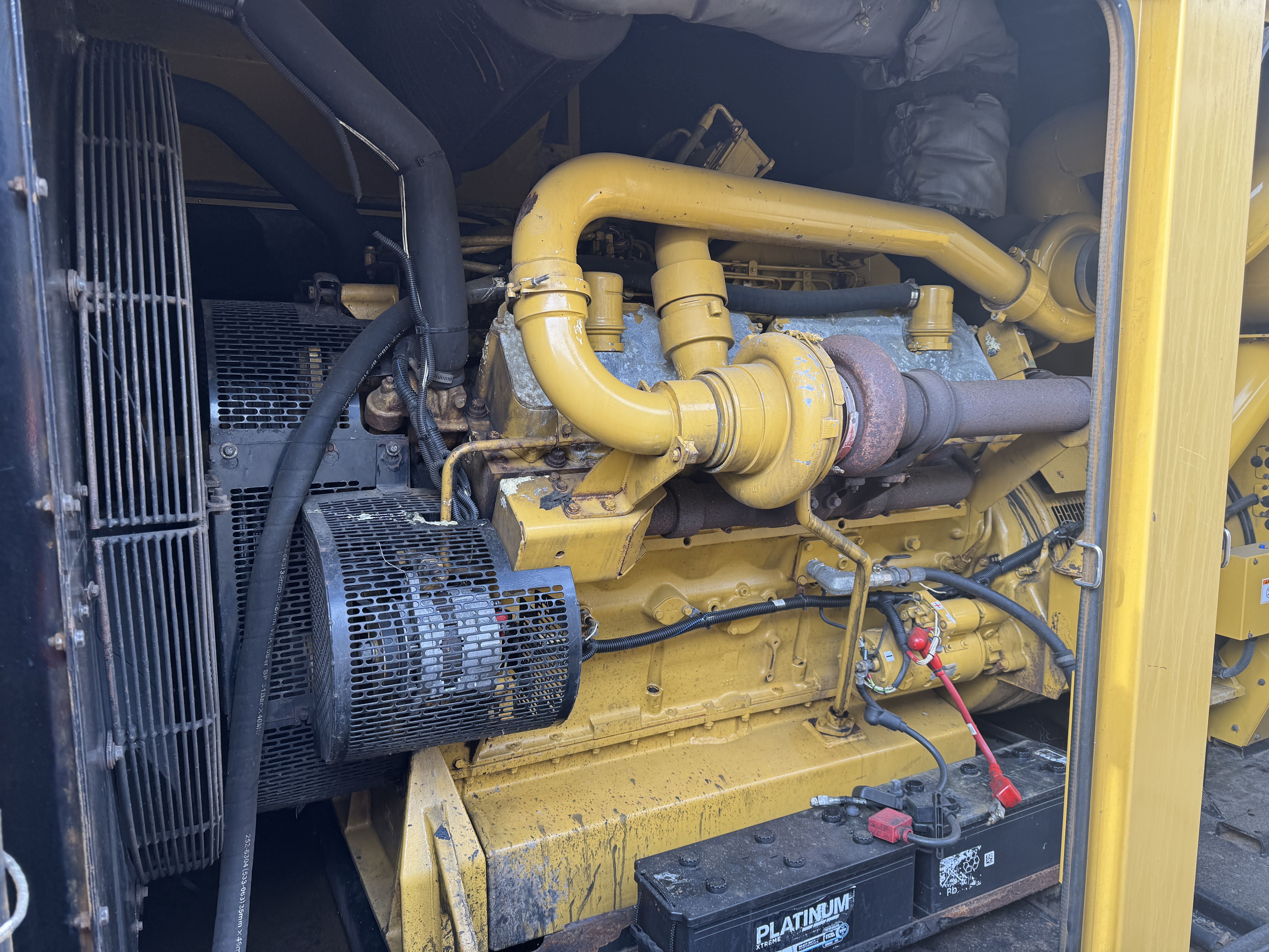 Used Caterpillar 900F 900 kVA Diesel Generator XP9009 for sale