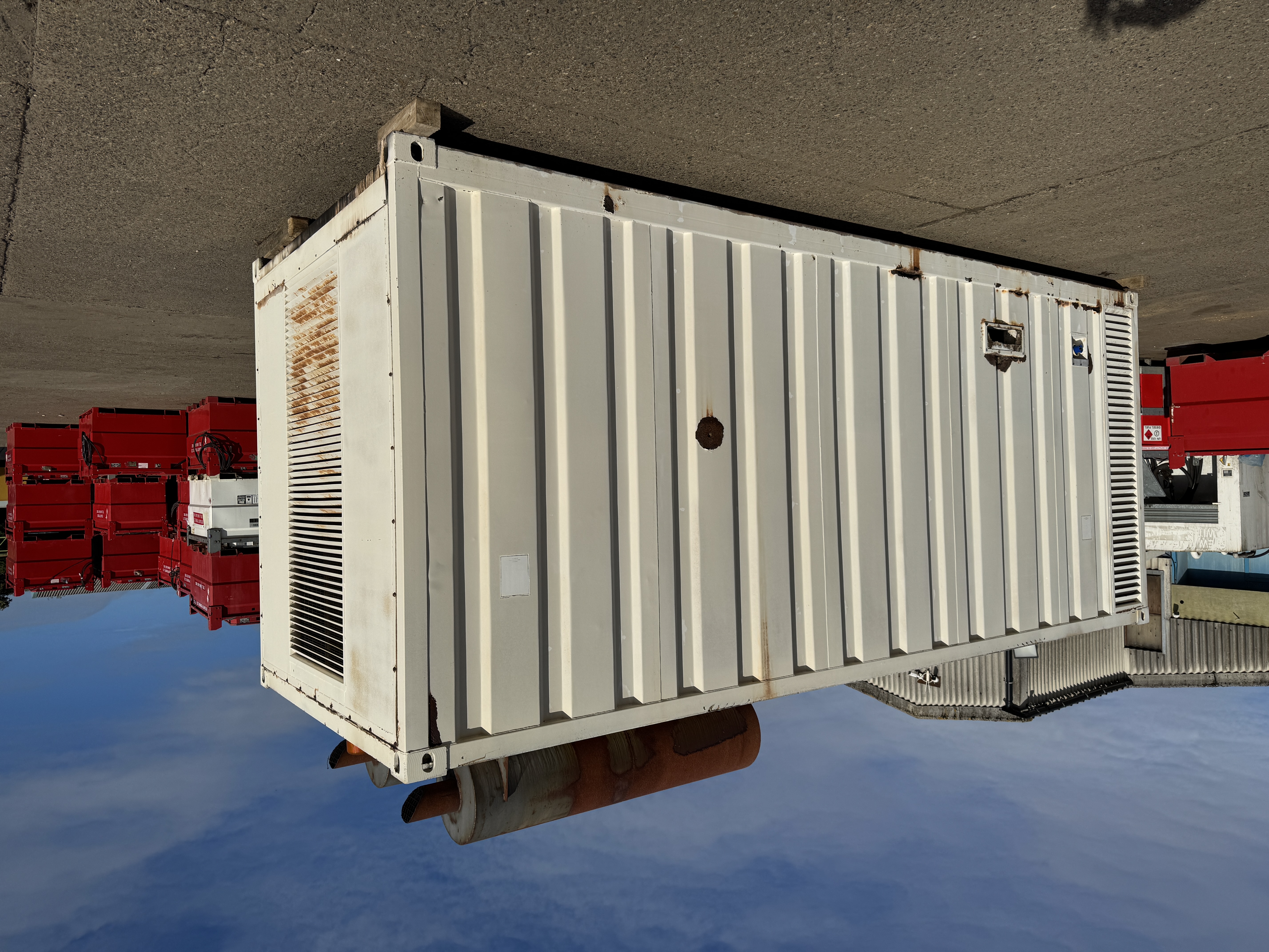Used Munradtech Perkins 695 kVA 556 kW Diesel Generator XP70021