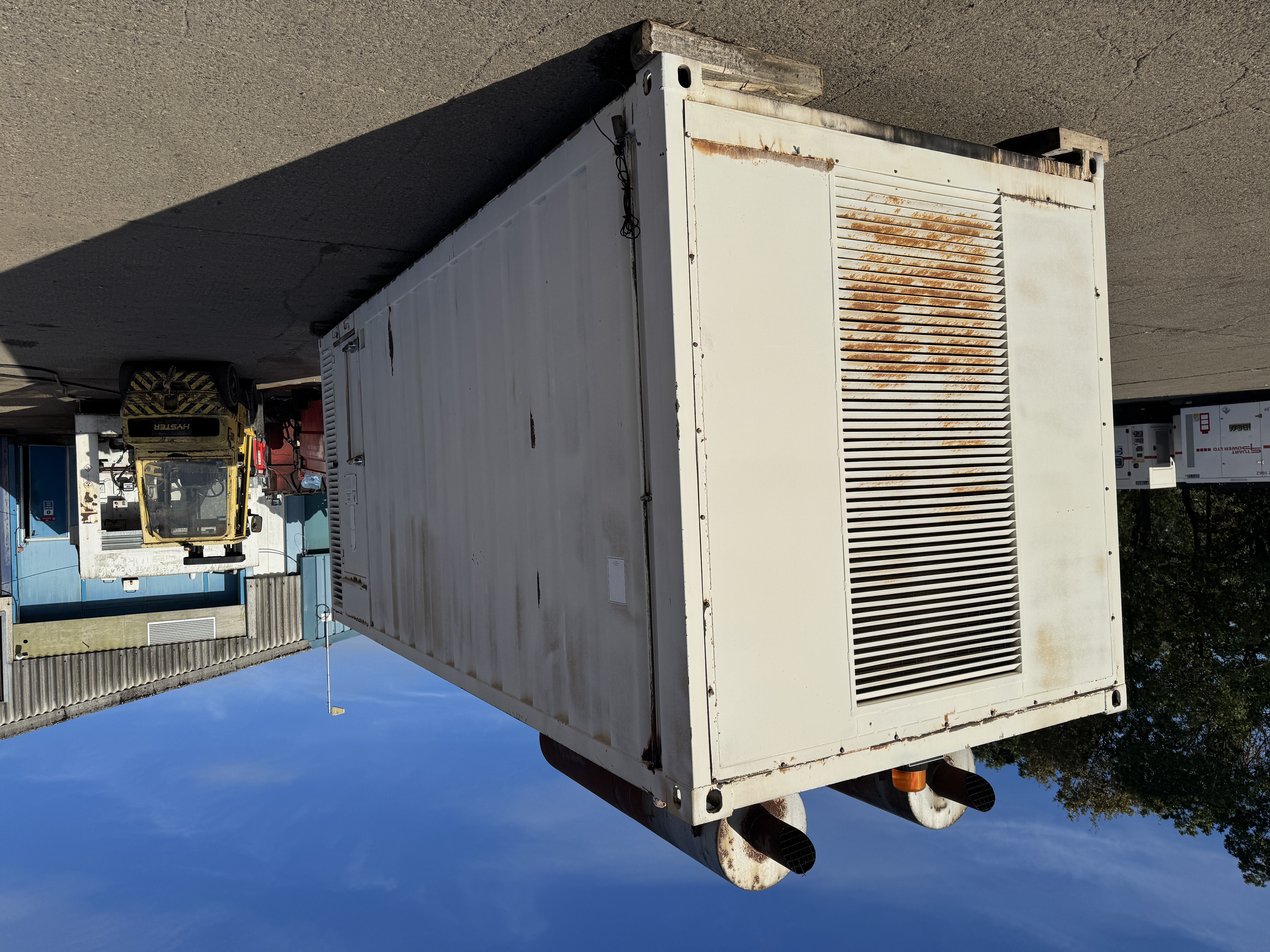 Used Munradtech Perkins 695 kVA 556 kW Diesel Generator XP70021