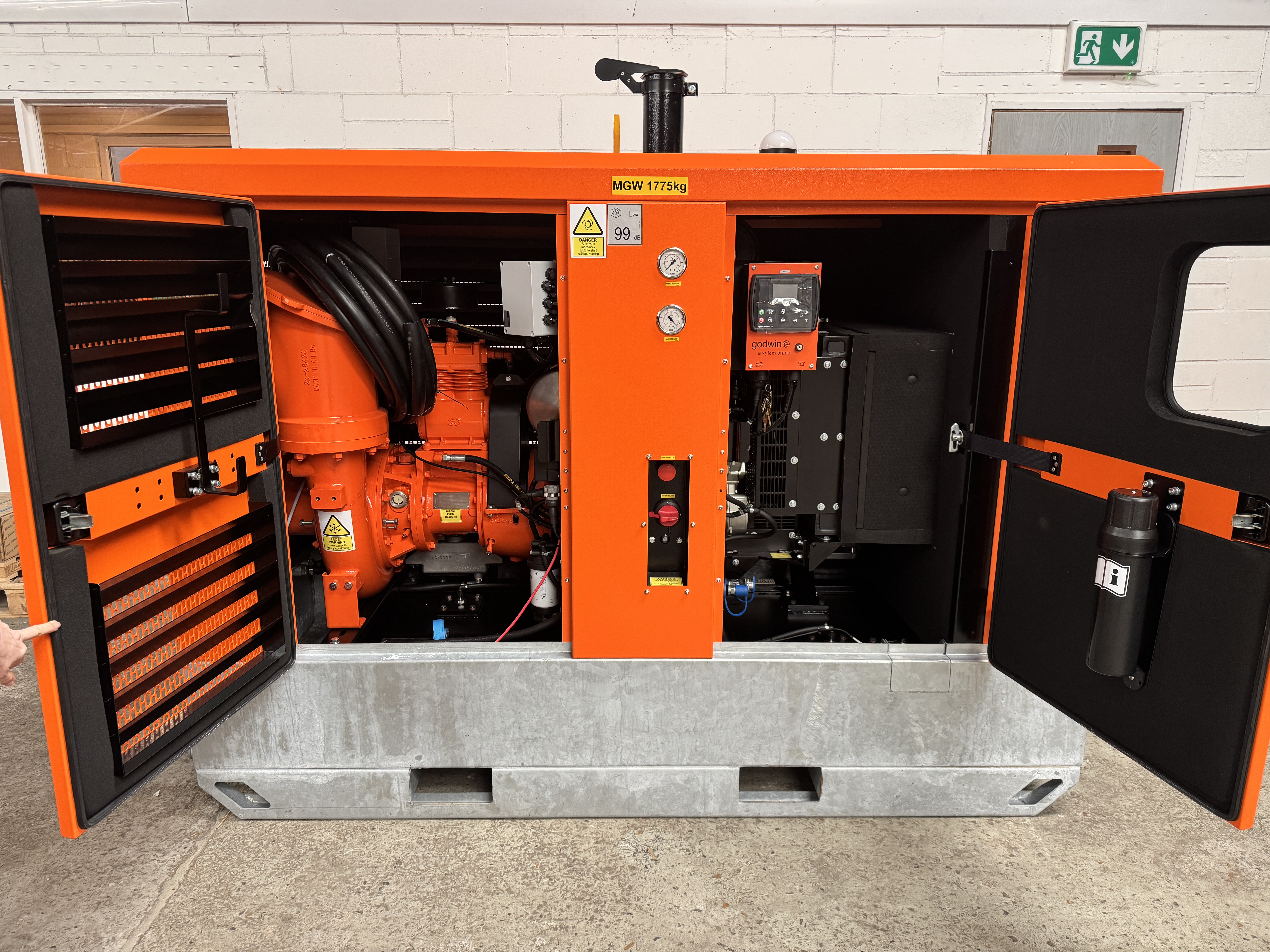 Godwin Dri-Prime CD150S Pump with Perkins Engine and Hush Pac