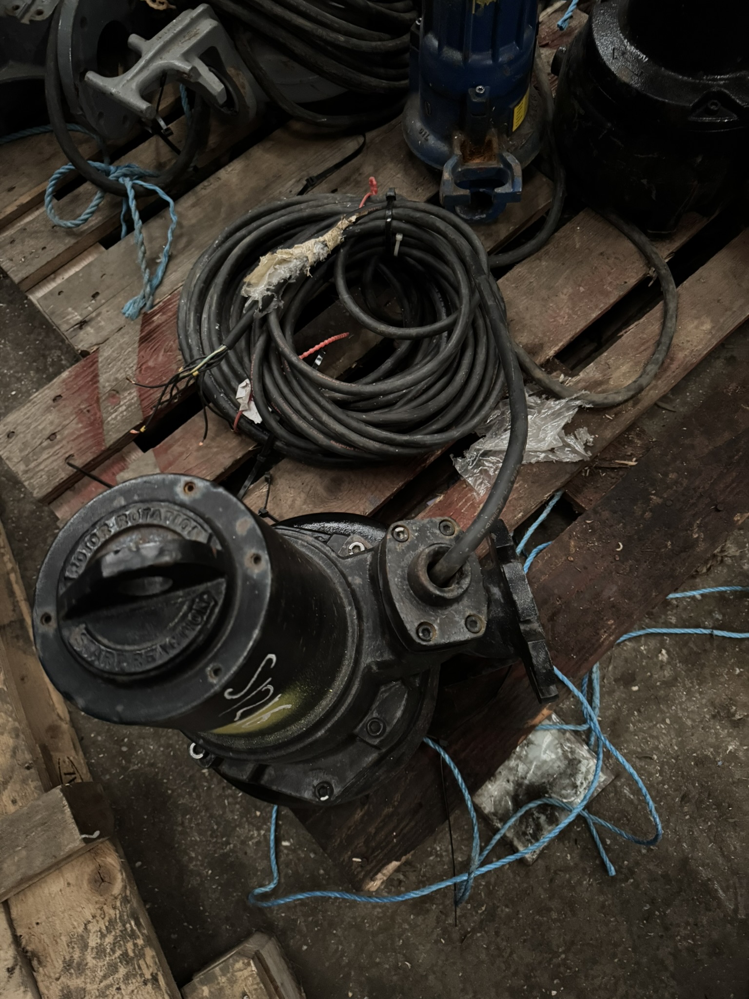 Used ABS AFP0841.3-M15/4 Submersible Pump