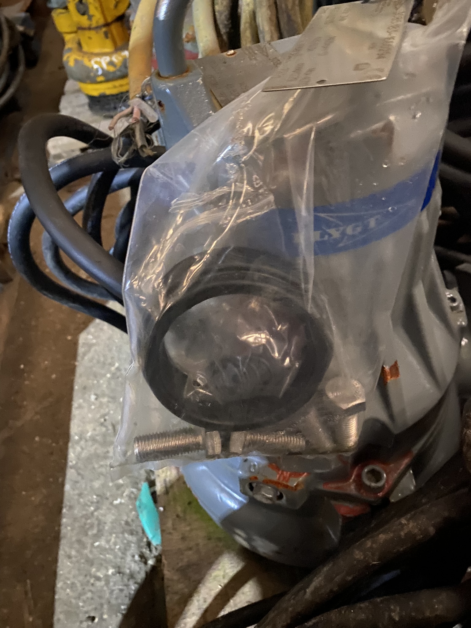 Used Flygt 3085.183 Submersible Pump S1230