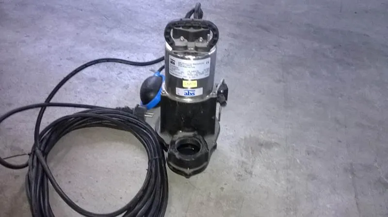 Used Sulzer MF054 Submersible Pump